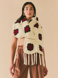 Load image into Gallery viewer, Round Top Rose Scarf
