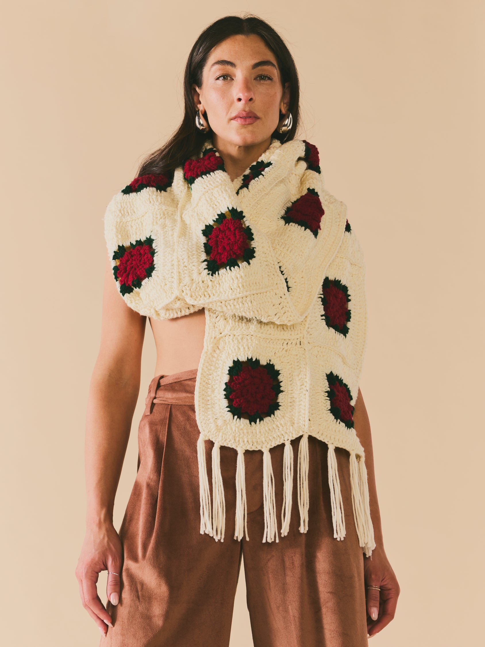 Round Top Rose Scarf