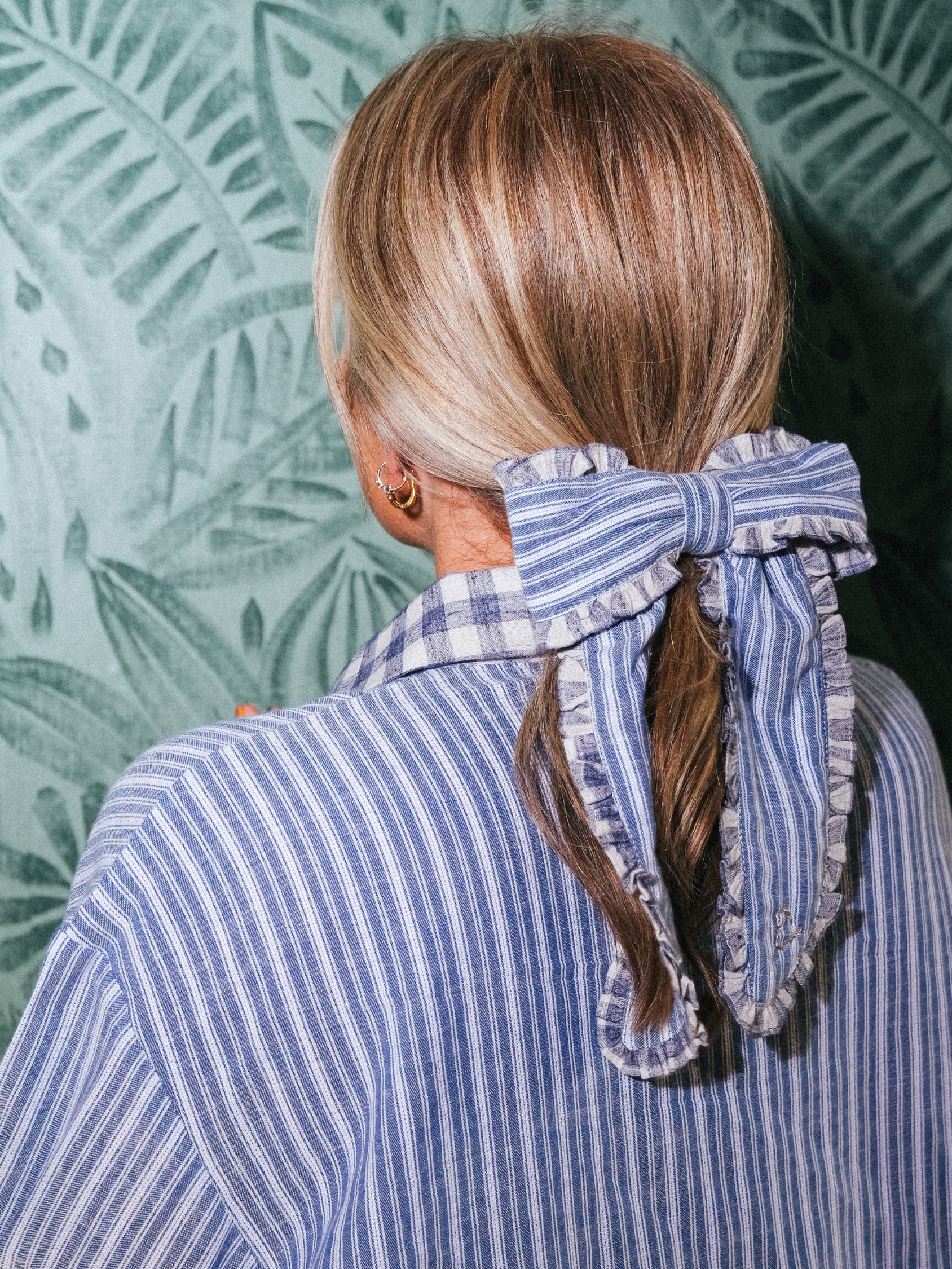 Blue Bow With Ruffles Maisonette x Eddy Hair Bow