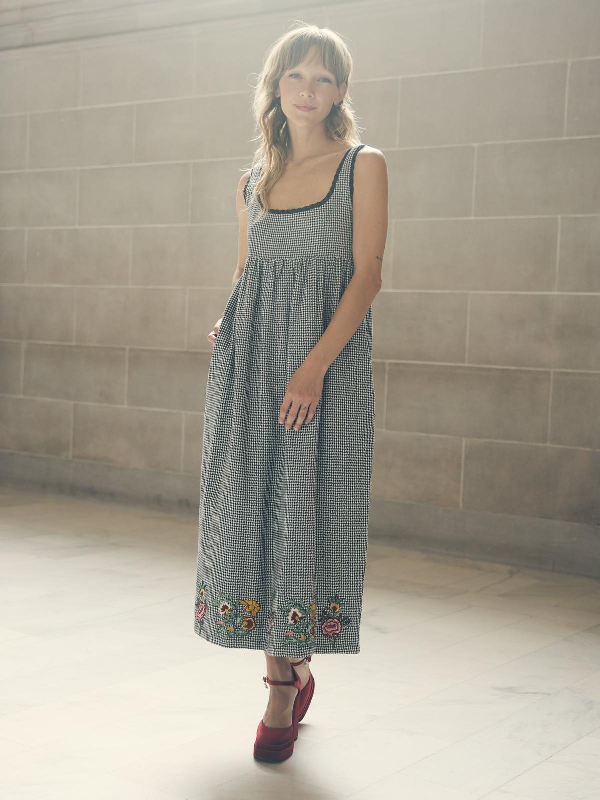 Emily Embroidered Midi Dress - Sable/Ivory Houndstooth